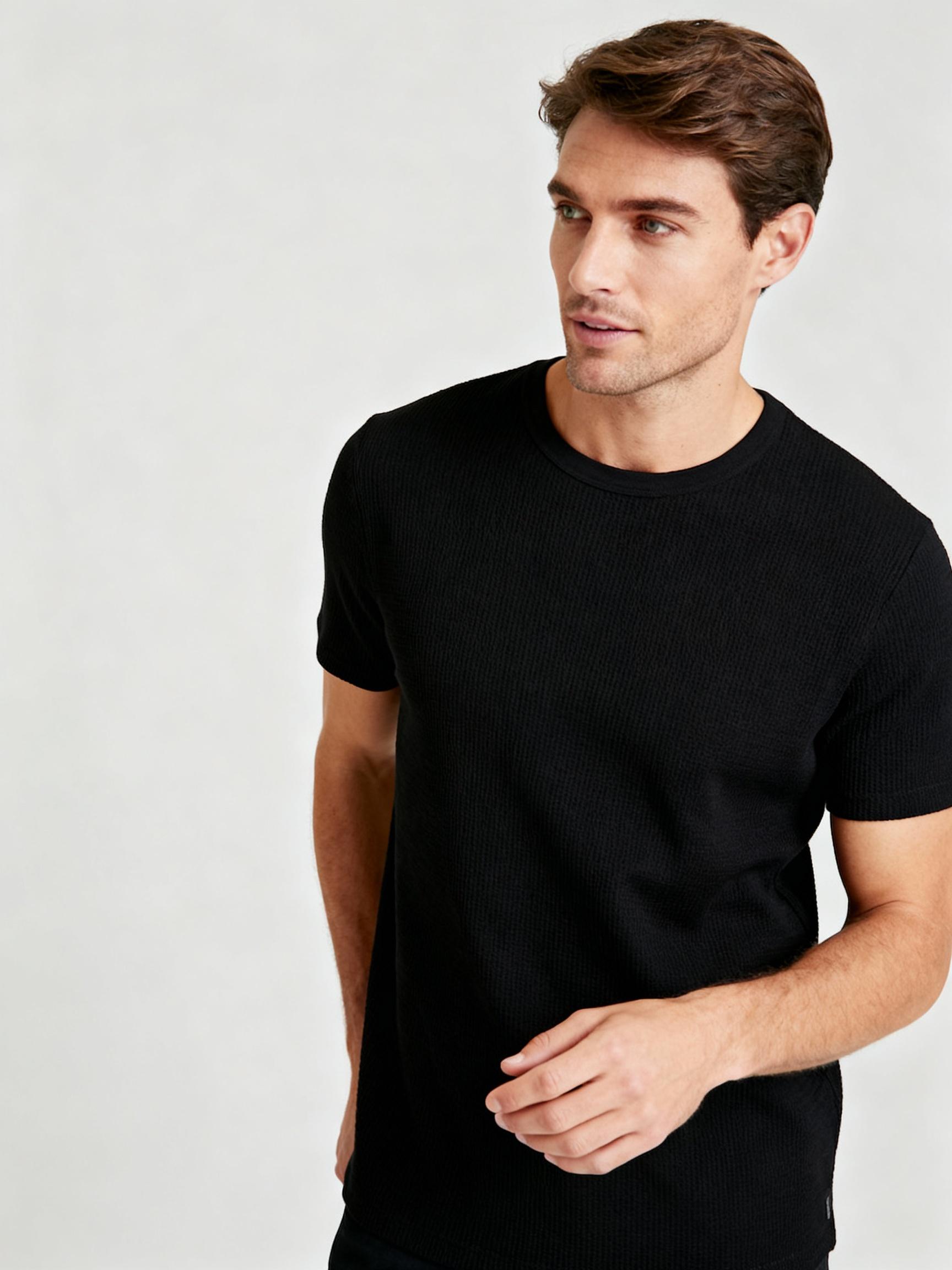 BLACK - OVERSIZED WAFFLE KNITTED ROUND NECK TEE